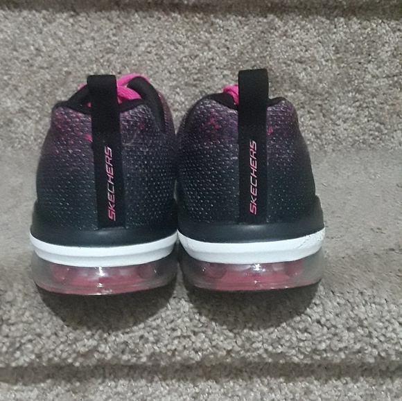 Youths tennis shoes - Picture 3 of 4